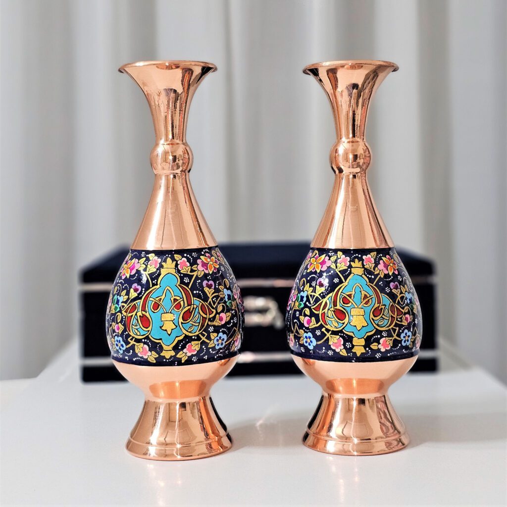 گلدان مس و پرداز ارتفاع 25 کد gold25 مجموعه دو عددی به همراه جعبه فانتزی