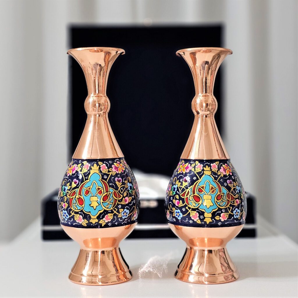 گلدان مس و پرداز ارتفاع 25 کد gold25 مجموعه دو عددی به همراه جعبه فانتزی