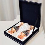 گلدان مس و پرداز ارتفاع 25 کد gold25 مجموعه دو عددی به همراه جعبه فانتزی